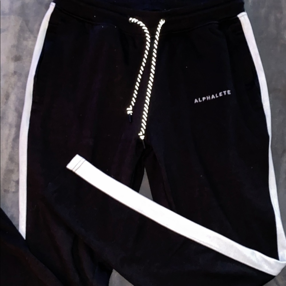 Men’s Alphalete Stripe Joggers